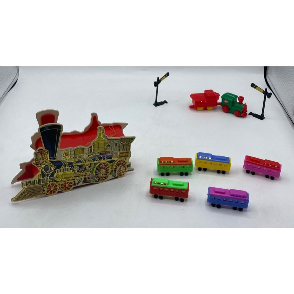 Vintage Train Christmas Decor Lot 1983 Shackman Container with 5 mini trains Toy